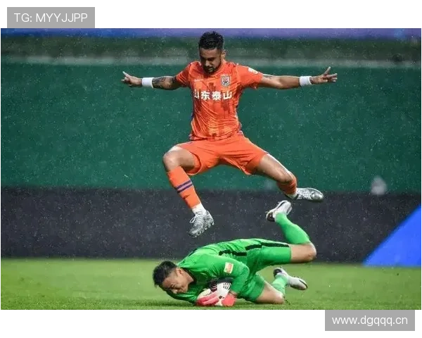 山东泰山节奏混乱加剧，失控表现背后暴露战术与稳定性问题