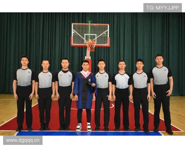篮球底线规则解析:裁判如何判定边线发球? 篮球底线规则解析:裁判如何判定边线发球?